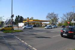 Shell-Tankstelle Königsallee Ecke Prinz-Regent-Straße (1)