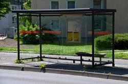 Ungenutzte Bushaltestelle Buselohstraße (2)