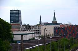 Blick von der Brücke am Lohring Richtung Bochum-City (3)