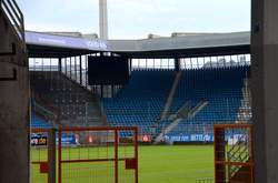 Ruhrstadion Bochum, Blick vom Marathontor Richtung Westtribüne (2)