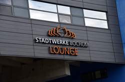 Ruhrstadion Bochum, Stadtwerke Lounge Reklame