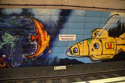Graffiti an der U-Bahn-Haltestelle Bermuda3eck / Musikforum Bochum (1)